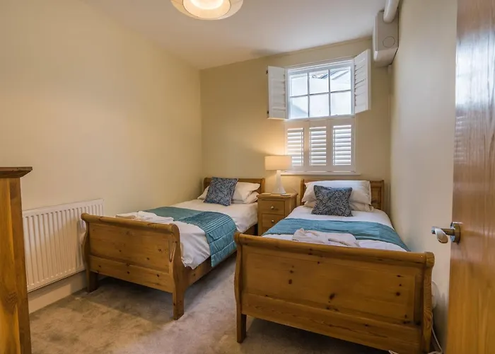 Trinity Mews